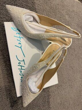 Betsey Johnson Clark Rhinestone Slingback Pumps NWT